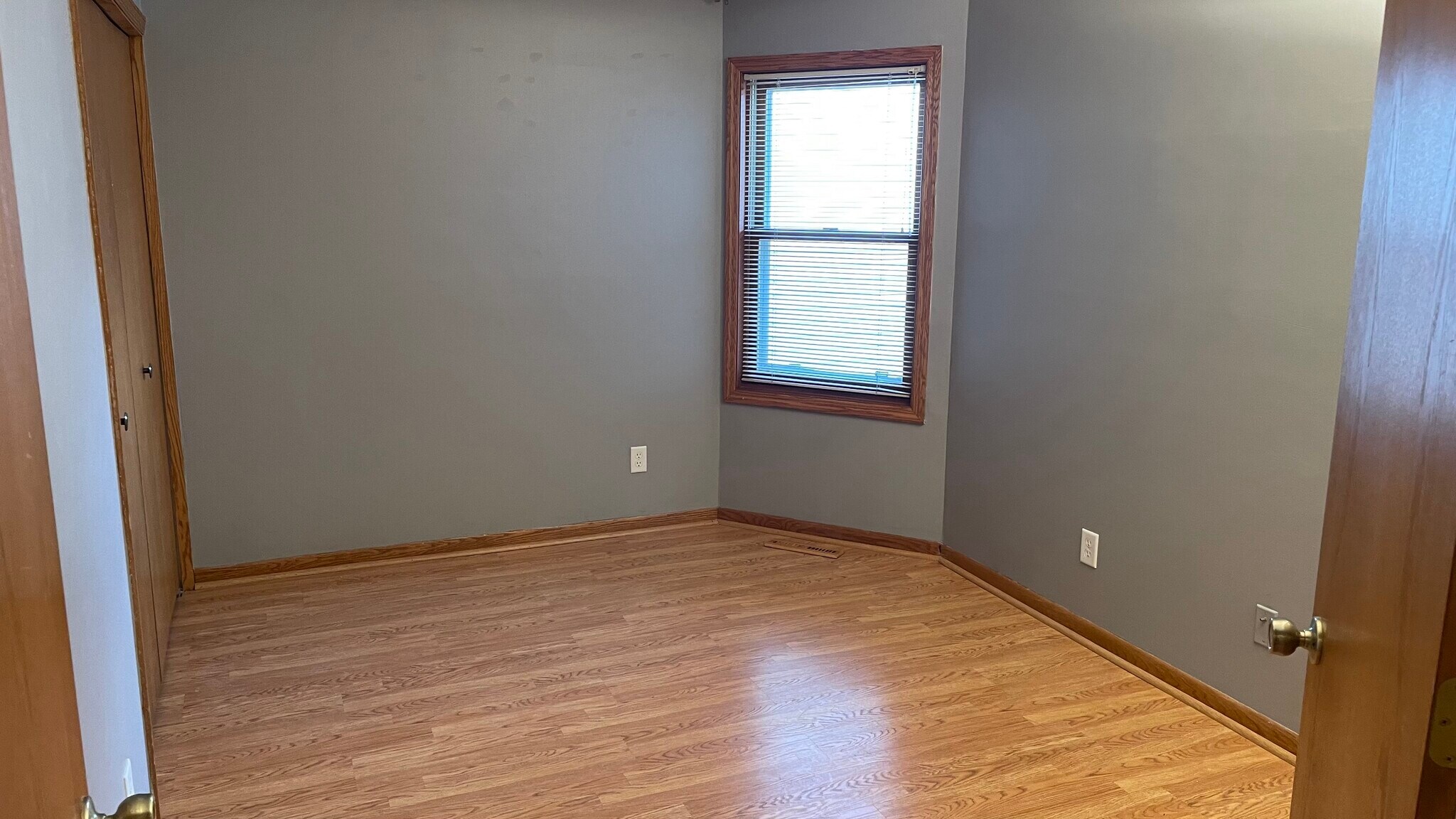 Building Photo - 5330 Highpointe Dr
