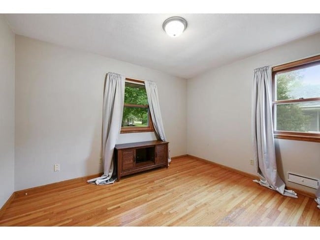 Building Photo - Beautiful Ranch Style 3BR 2BA Home in Milaca