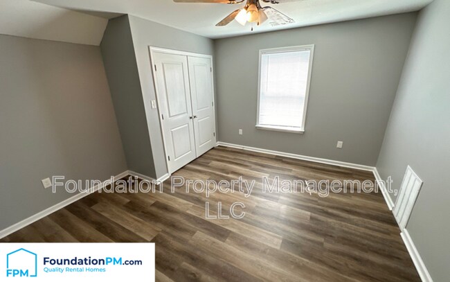 Building Photo - 238 Brook Hollow Dr