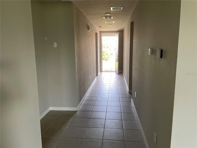 Building Photo - 3212 Weitzel Dr