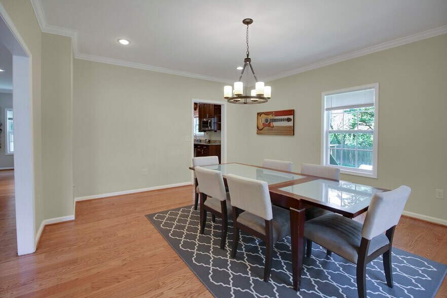 Building Photo - 6112 Wooten Dr