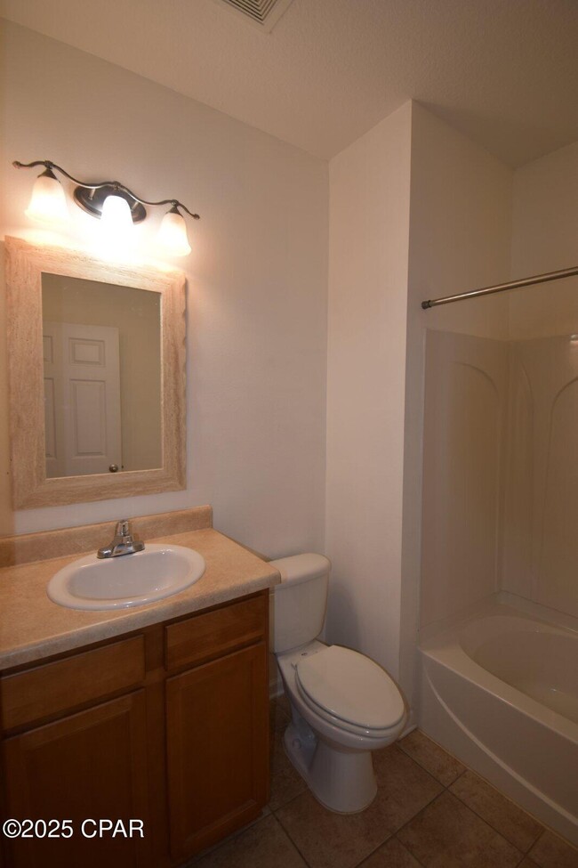 Building Photo - 231 Turtle Cove