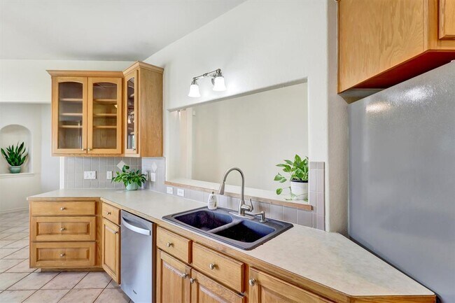 Building Photo - 203 Dunkeld Dr