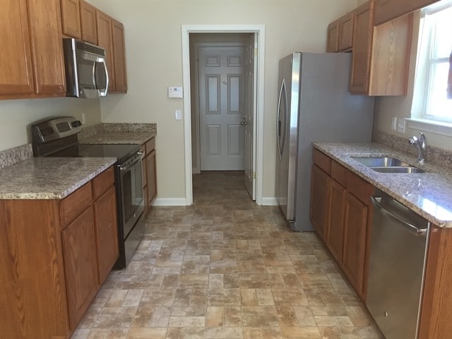 Building Photo - 516 Amsonia Cir