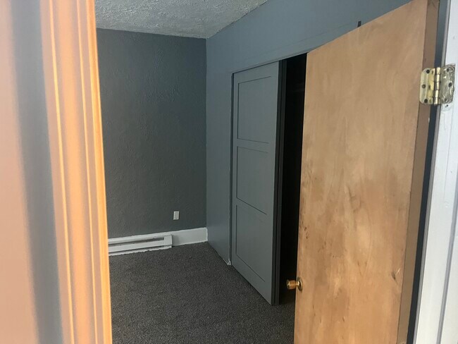 Building Photo - 800 Central Ave