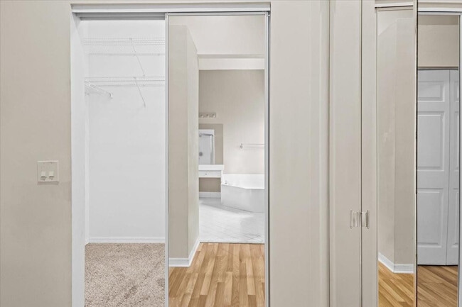 Building Photo - 1441 Cardinal Way