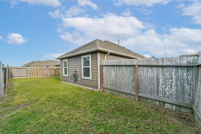 Building Photo - 2630 Zephyr Ln