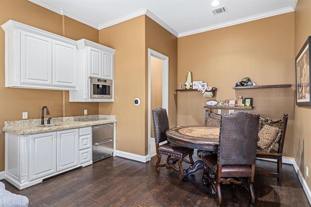 Building Photo - 3505 Chimney Rock Dr