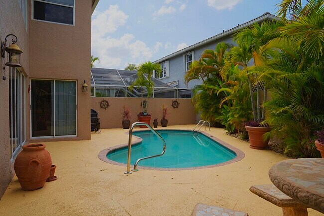 Building Photo - 10645 Wheelhouse Cir