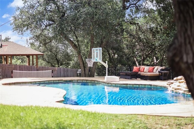 Building Photo - 409 Ridgetop Bend