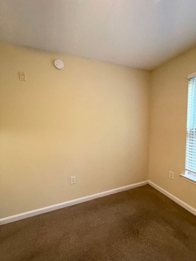 Building Photo - 3700 Spruce Ridge Way