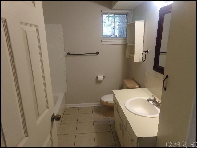 Building Photo - 6904 Dahlia Dr