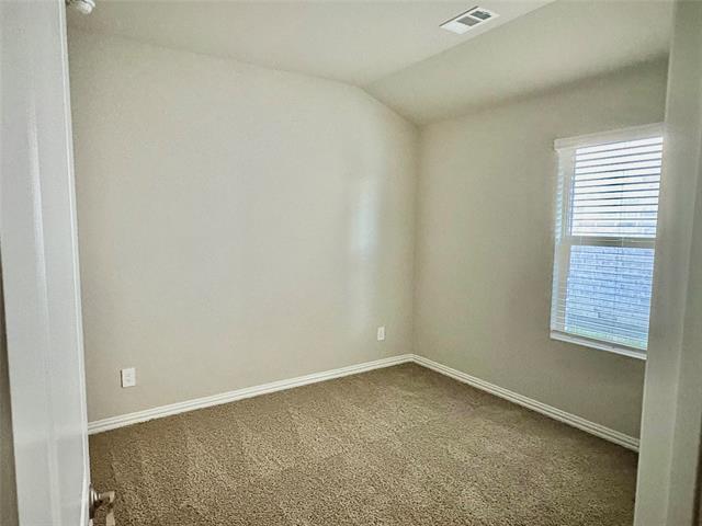 Building Photo - 608 Easthill Dr