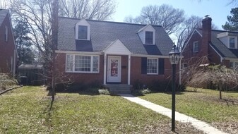 Building Photo - 1921 Wilmington Ave