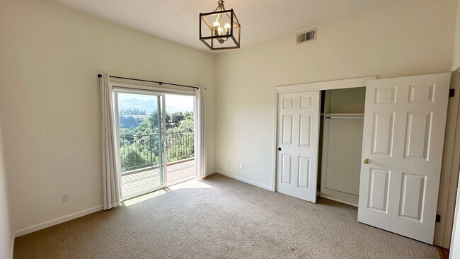 Building Photo - Spacious 4-Story Townhouse with Panoramic ...