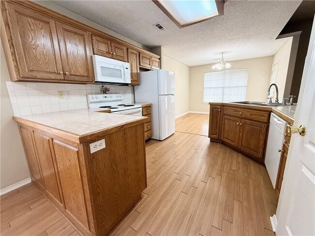 Building Photo - 2978 N Apatite Dr