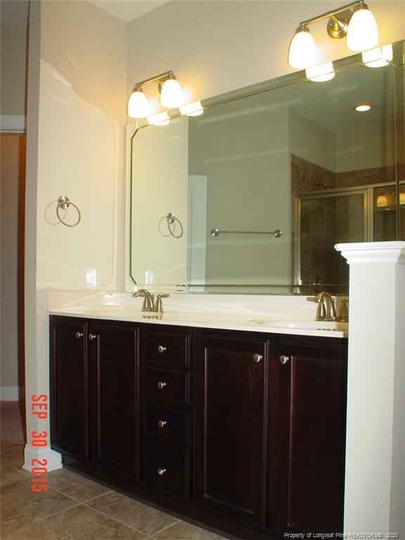 Building Photo - 124 Hurdle Ln