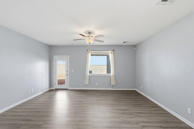 Building Photo - 3917 Desert Bluff Dr