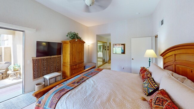 Building Photo - 72350 Rim Dr