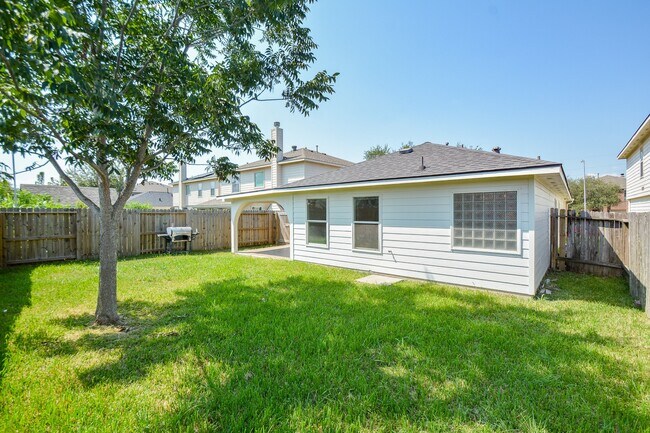Building Photo - 7827 Talladega Springs Ln