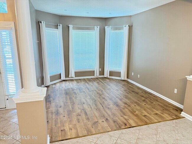 Building Photo - 5955 Wind Cave Ln