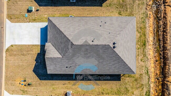 Building Photo - 20 E Sunbelt Ct