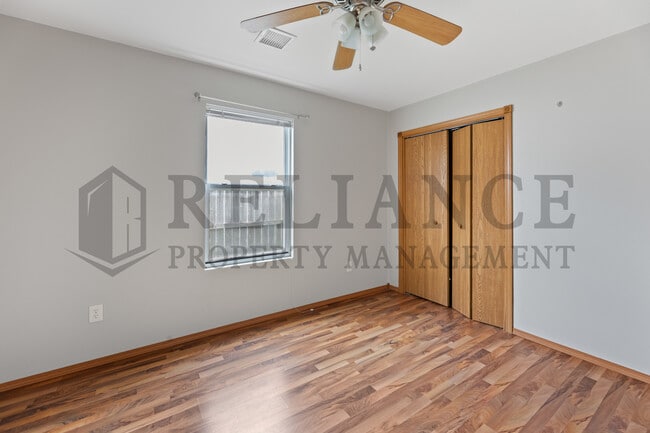 Building Photo - 3390 N Jackson Ct