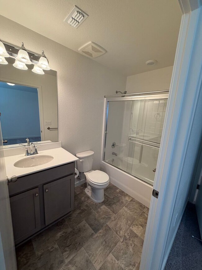 Building Photo - Beautiful Brand-New home for rent in Corcoran