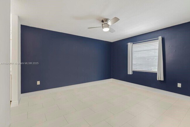 Building Photo - 5850 SW 149th Ave