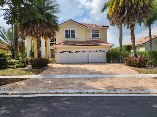 Primary Photo - 10246 Lexington Estates Blvd