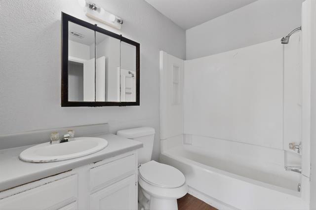 Building Photo - 9467 Olde Towne Row