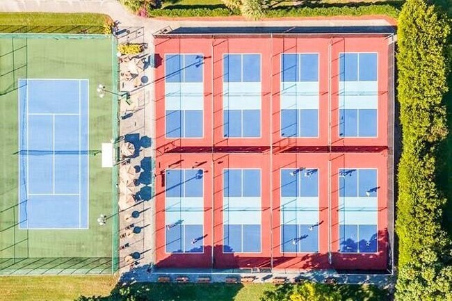 Building Photo - 1902 Bermuda Cir