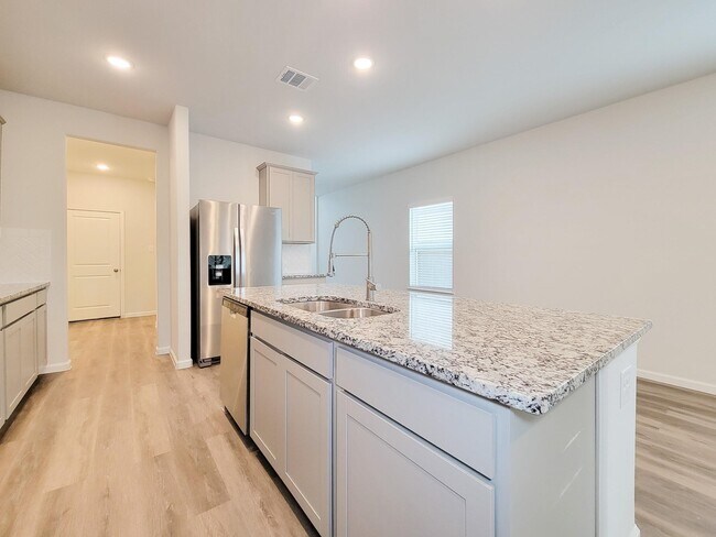 Building Photo - 94 Valiant Ridge Trail