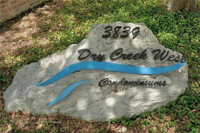 Building Photo - 3839 Dry Creek Dr