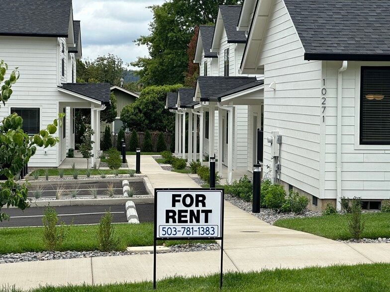 Building Photo - 10271 SE 40th Ave