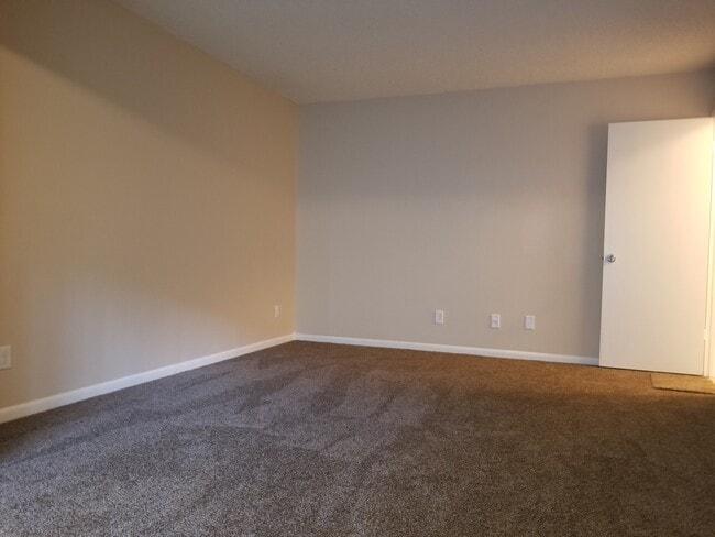 Building Photo - Remodeled 1-Bedroom Condo in Winter Haven