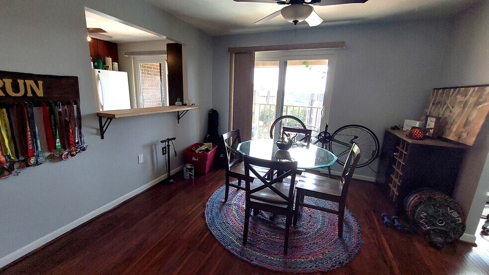 Building Photo - 134 Roberts Ln