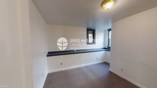 Building Photo - 1526 Woolsey St