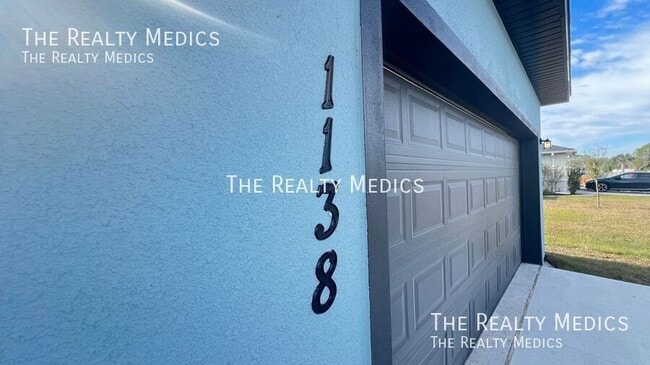 Building Photo - 1138 Kareena St NW