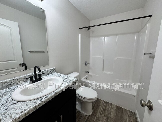 Building Photo - 2239 Rittenhouse Pl