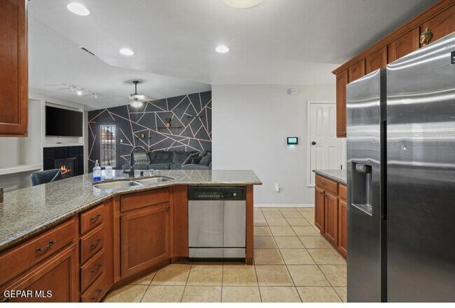 Building Photo - 3240 Bell Point Dr