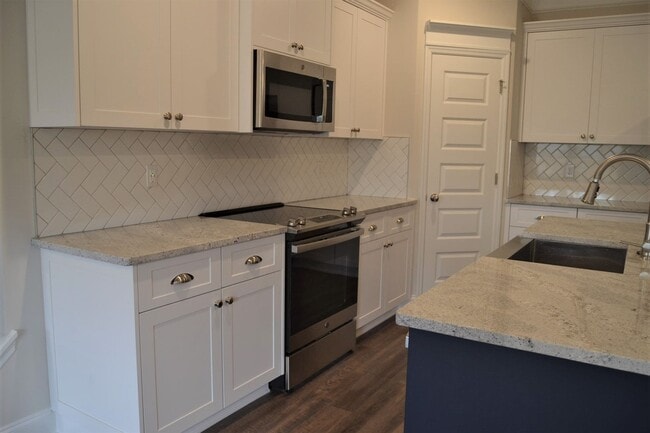 Building Photo - 154 Canton Park Ave