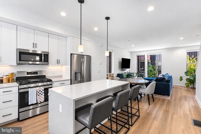 Building Photo - 3107 Birchview Walk