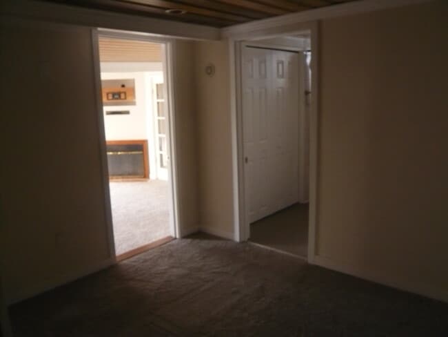 Bedroom - 7004 Loyal Trl