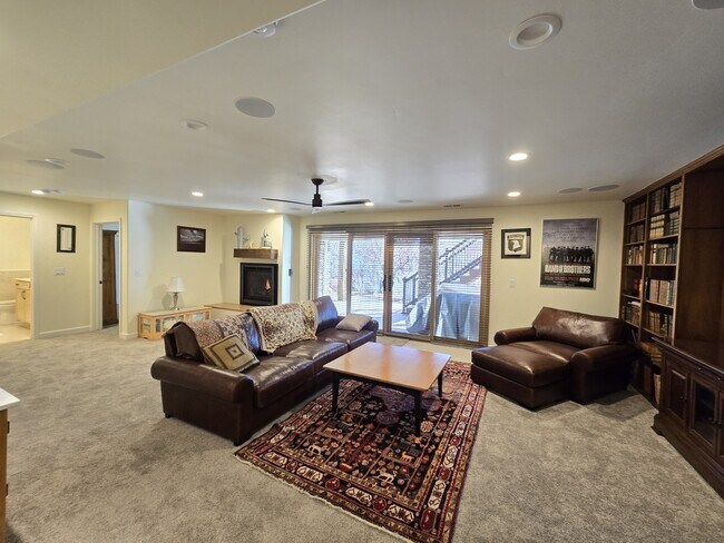 Building Photo - 4055 Sleeping Indian Ln