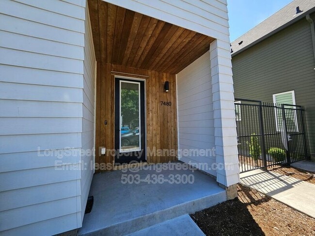 Building Photo - 7480 N Oswego Ave