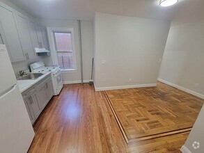 Building Photo - 2 bedroom in BRONX NY 10466