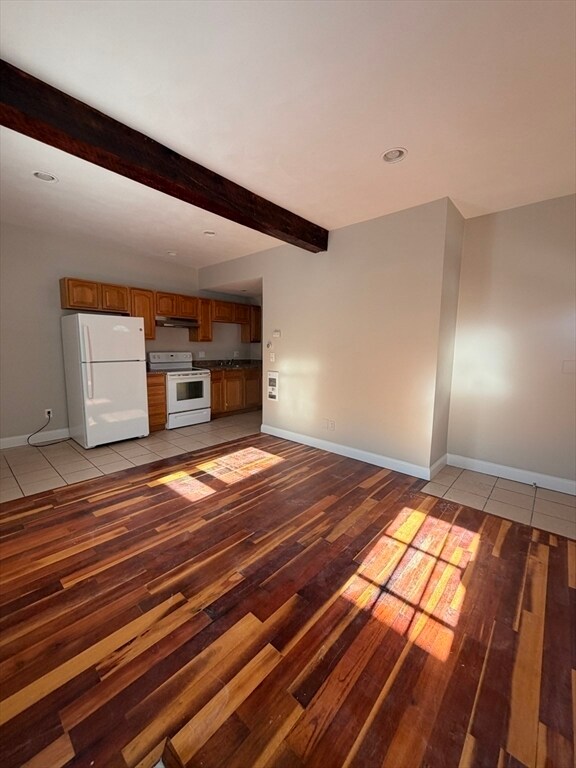 Building Photo - 122 Boston St