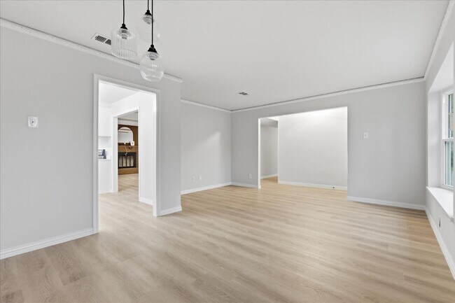 Building Photo - 5719 Enchanted Ln