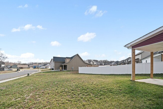 Building Photo - 101 Lucerne Ln